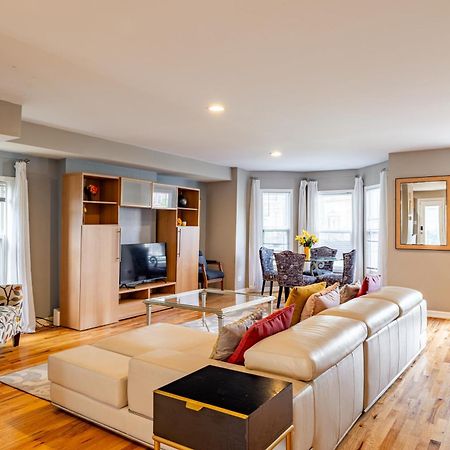 Spacious Row Home Next Transit Near Downtown W Parking シカゴ エクステリア 写真