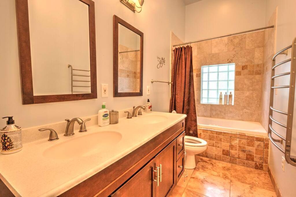 Spacious Row Home Next Transit Near Downtown W Parking シカゴ エクステリア 写真
